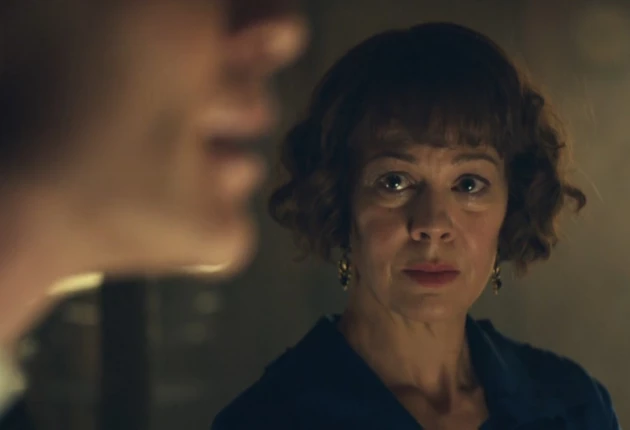 Кадры 3 сезона 6 серии сериала Острые Козырьки