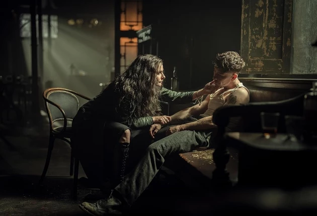 Кадры 1 сезона 7 серии сериала Острые Козырьки