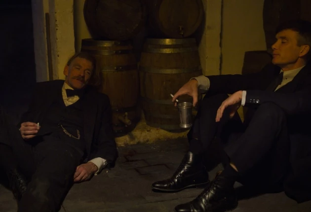 Кадры 6 сезона 4 серии сериала Острые Козырьки