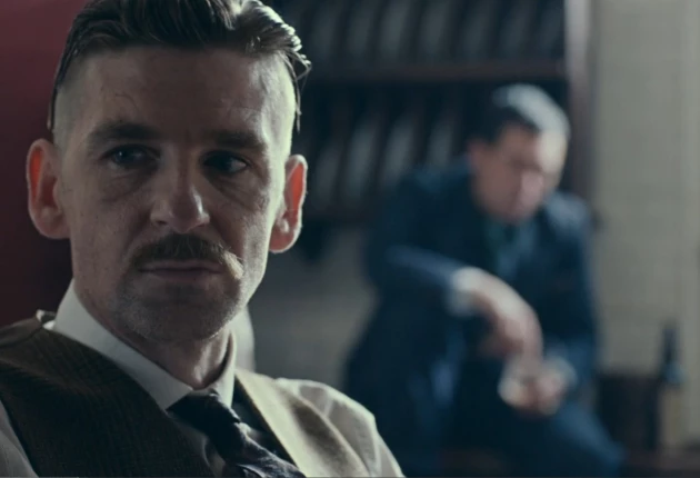 Кадры 3 сезона 5 серии сериала Острые Козырьки