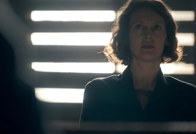 Кадры 2 сезона 1 серии сериала Острые Козырьки